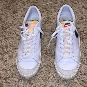 Nike Blazer low worn once